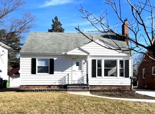 1231 Sunset Rd, Mayfield Heights, OH 44124