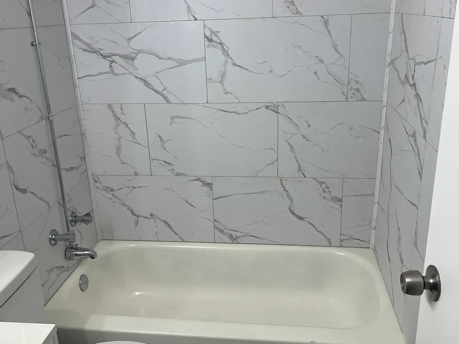 1 bed, 950 sqft, $1,025 — Photo 4