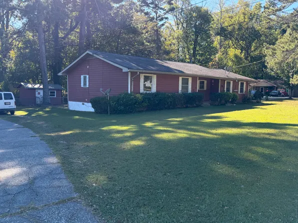 27 Inverness Dr, Jonesboro, GA 30238