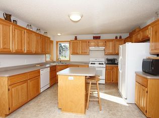 12430 Rolling Ridge Rd SE, Becker, MN 55308