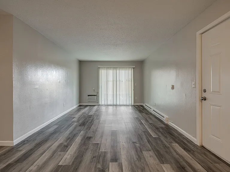 The Vue at Oak Creek — Photo 8