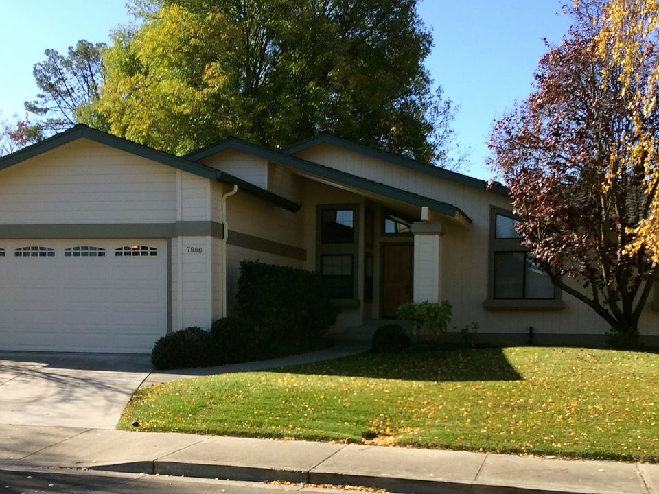 1st image of 7986 Shannon Ct