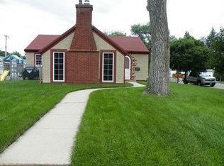 1429 S 2nd St, Aberdeen, SD 57401