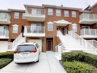313 Weatherly Place #84, Flushing, NY, 11356