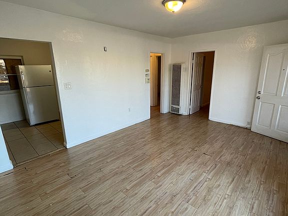 5th image of 4094 Chamoune Ave