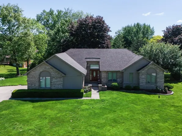 53240 Hillside Dr, Shelby Township, MI 48316