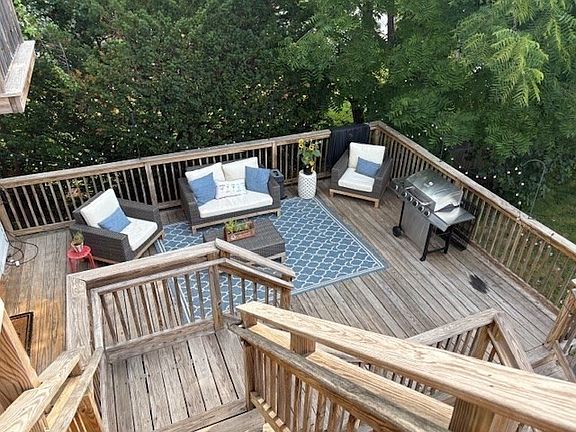 3rd image of 9 Park St #1