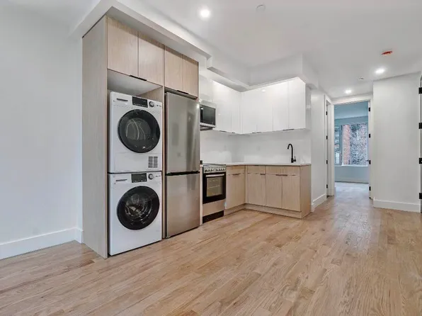 285 Metropolitan Avenue image 1 of 7