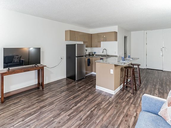 5th image of 810 Eubank Blvd NE #152