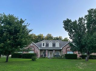 5401 Country Cir, Skiatook, OK 74070