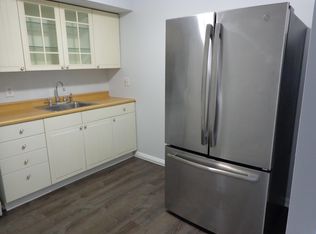 5986 Henry Ave APT 4, Philadelphia, PA 19128