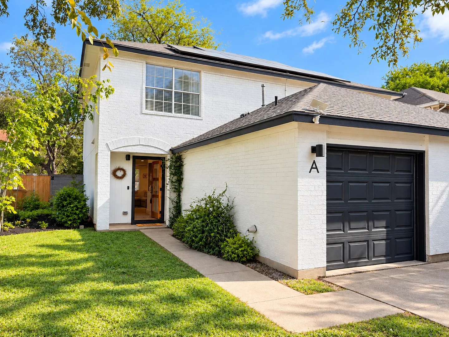 9605 Nightjar Dr - (A) Charming South Austin Home w/Pet Friendly Backyard — Photo 4