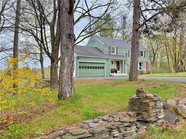 1 Slaytonbush Ln, Utica, NY 13501