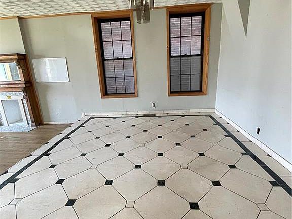 3rd image of 4746 Hammett Pl