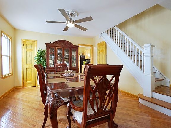 4th image of 1451 E 59th St