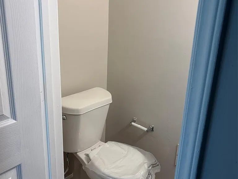 1708 Village Lake Dr — Photo 4