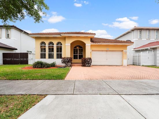 15932 SW 63rd Ter, Miami, FL 33193