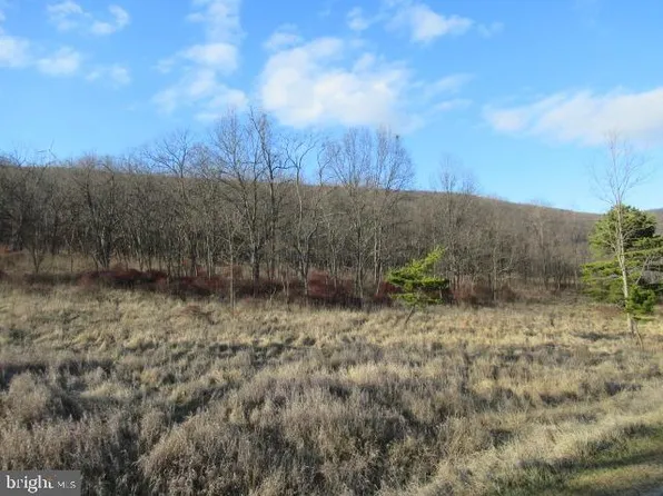 1130 Nancy Hanks Dr, New Creek, WV 26743