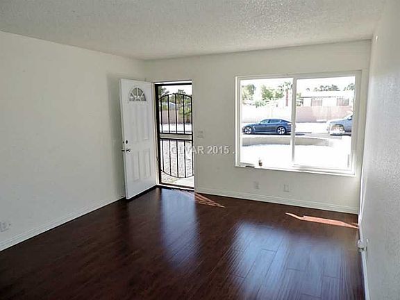 4th image of 3646 Olive St