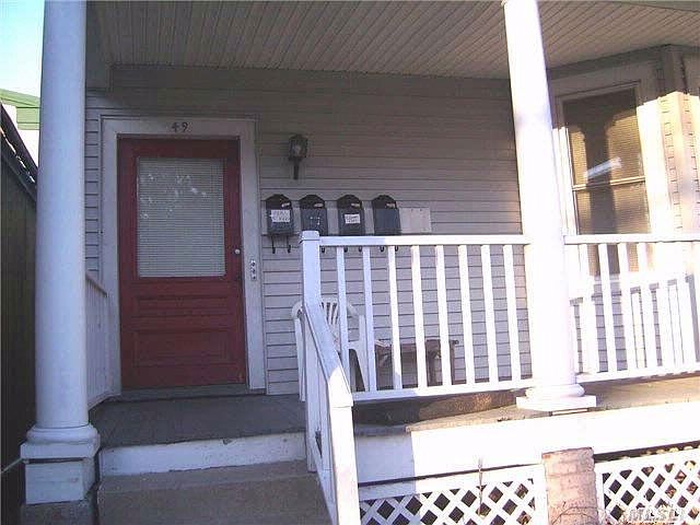 2nd image of 49 E Main St APT 101