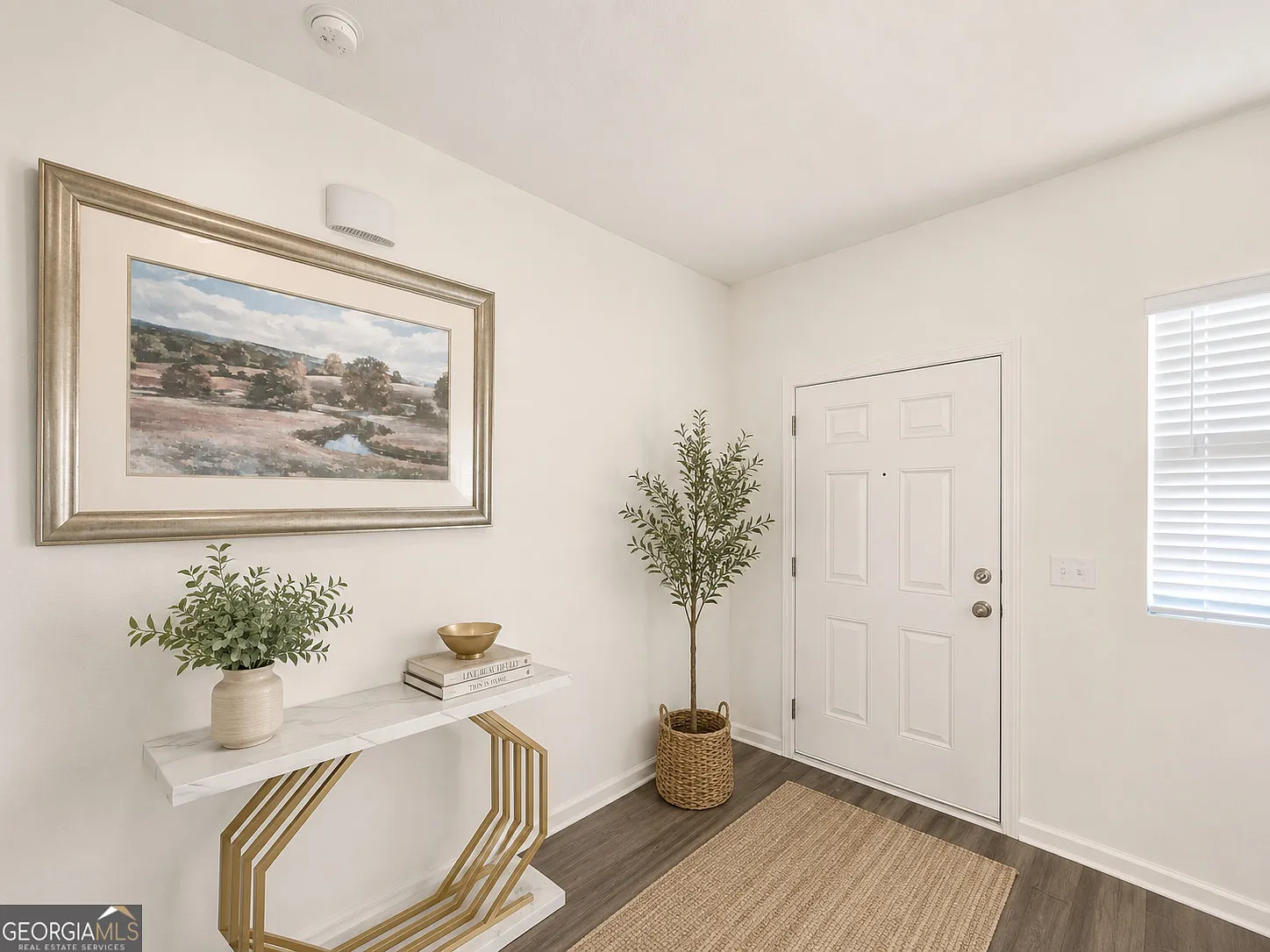 4 bed, 2.5 bath, 1870 sqft, $2,800 — Photo 4