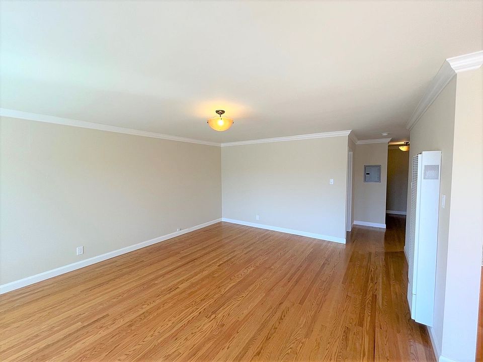1st image of 228 Duncan St APT 302