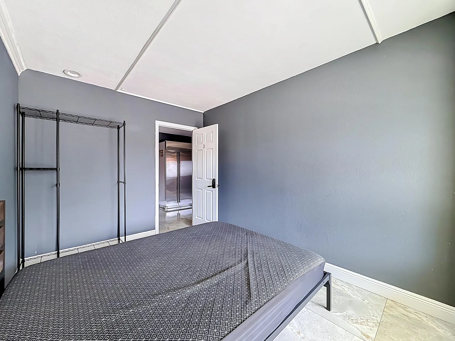 4 bed, 2.0 bath, 1600 sqft, $1,455 — Photo 2