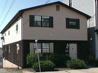 1966 W Beckert Ave, Pittsburgh, PA 15212