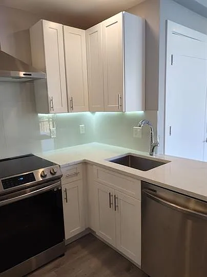 1108 Sigel St #3 — Photo 11
