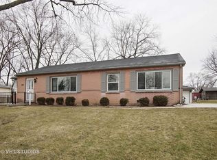 740 Ash Rd, Hoffman Estates, IL 60169