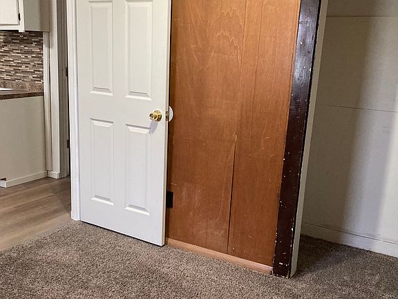 2nd image of 2231 Warfel Ave #2