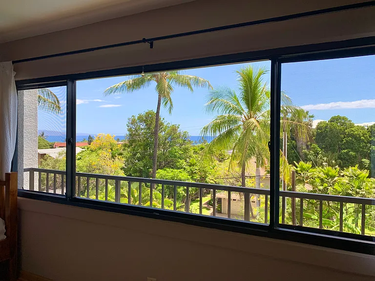 Awihi Pl — Photo 1