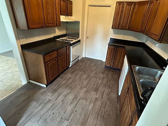 3rd image of 8325 249th Ave #8321