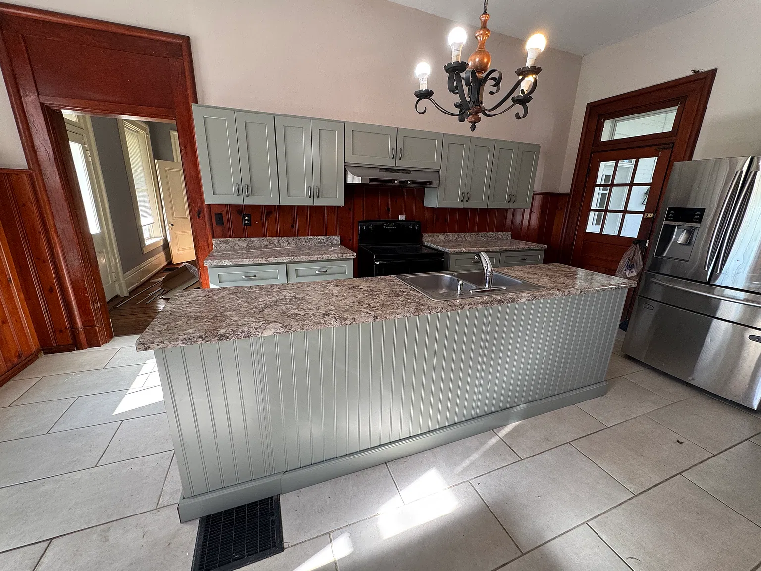 4 bed, 1863 sqft, $2,545 — Photo 3