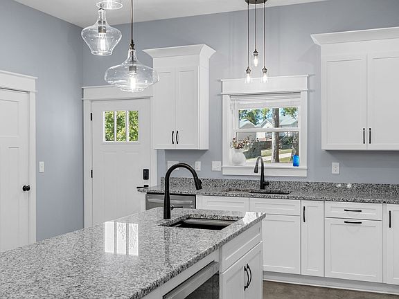 14th image of this home