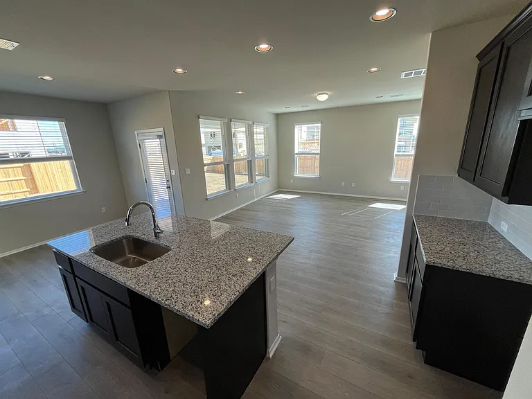 108 Living Reef Dr — Photo 4