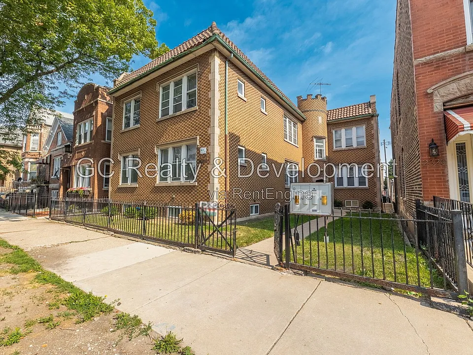 2326 W 25th St #1
