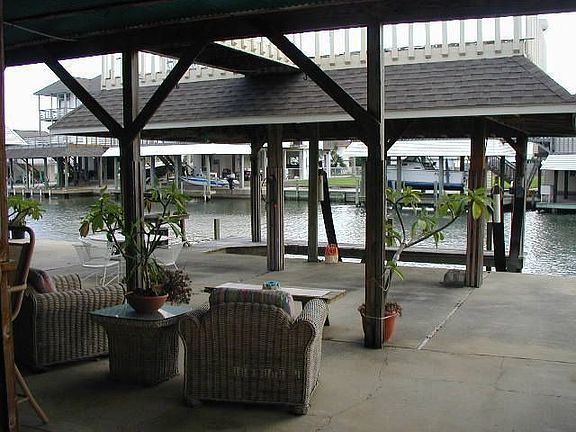 5th image of 1435 Bamboo Dr