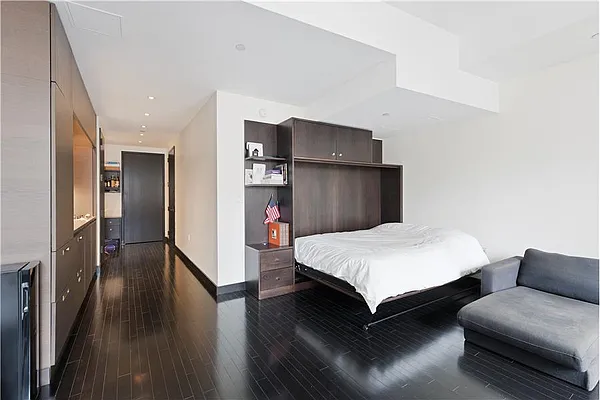 Rented by Compass | media 23