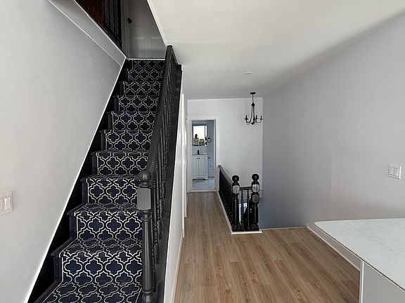 4th image of 51 Murray St #3