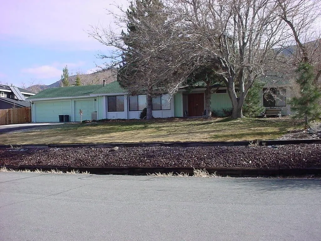 13780 Cochise Dr photo 1