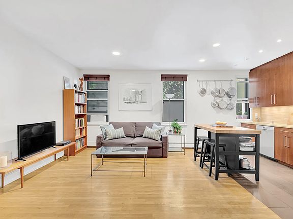 2nd image of 1405 8th Ave APT 1D