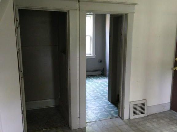 4th image of 1600 7th St