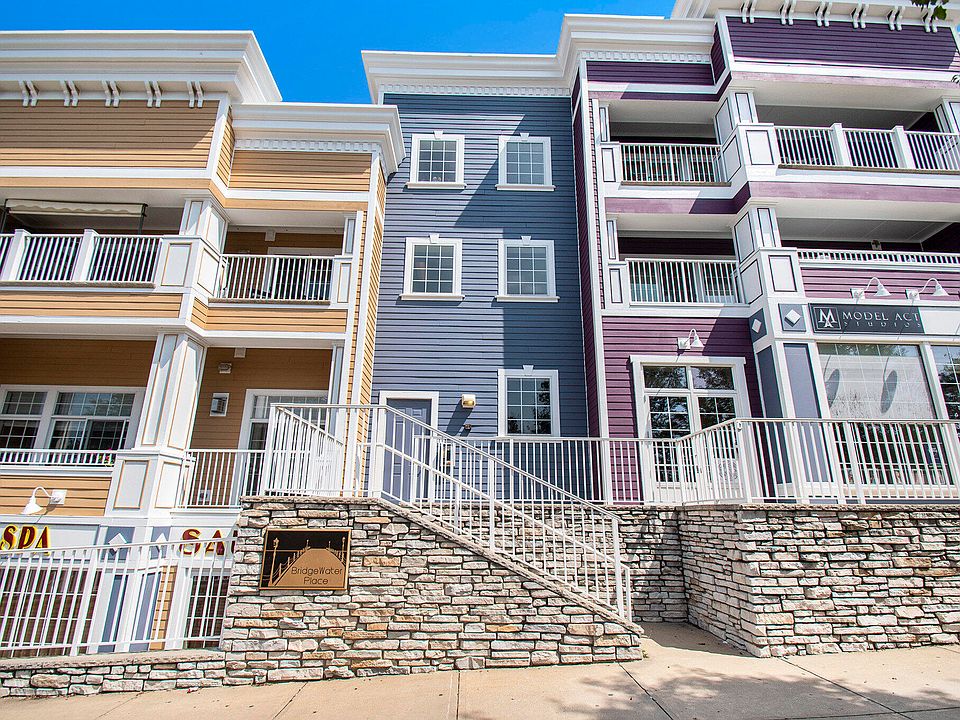 1st image of 225 N Whittaker St #7&8