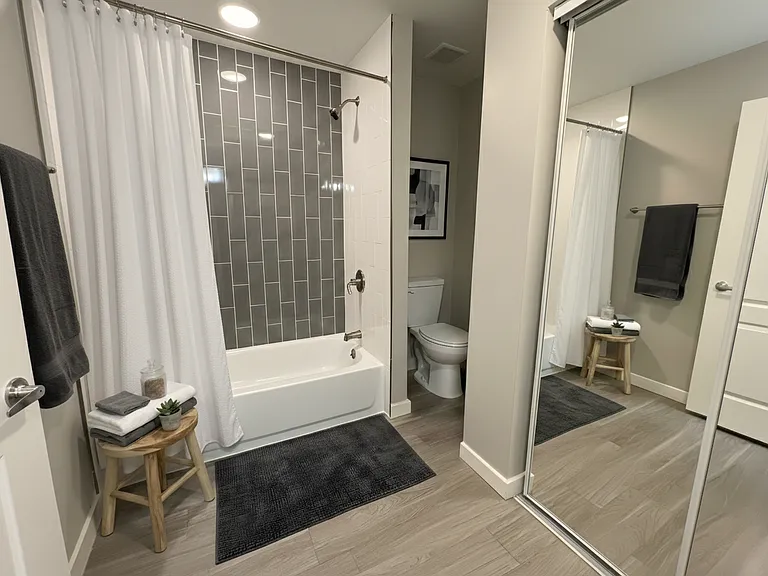 5317 1/2 William Holland Ave #5317-103 — Photo 9