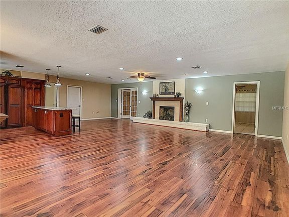 5th image of 1411 Mosswood Dr
