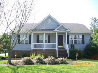 101 Arbor Ridge Rd, Mount Holly, NC 28120