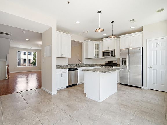 3rd image of 213 Mallard Ln #213