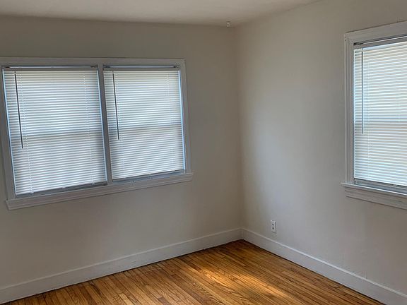 5th image of 2626 Pindell Ave