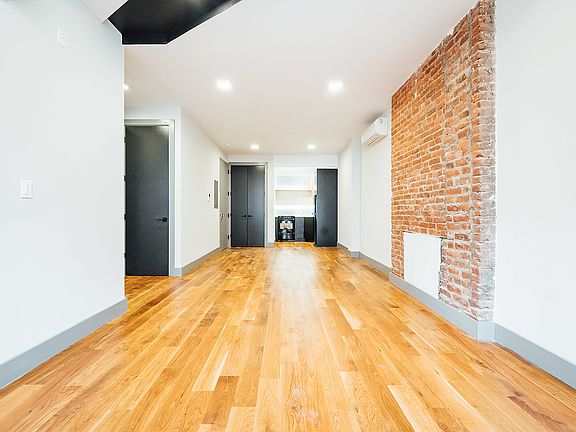 4th image of 675 Grand St #3L